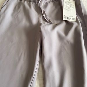 Lululemon On the Fly Joggers 28” Woven